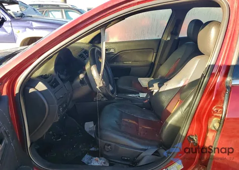 2010 Ford Fusion Sport z USA, uszkodzony, nr VIN 3FAHP0KC0AR104565